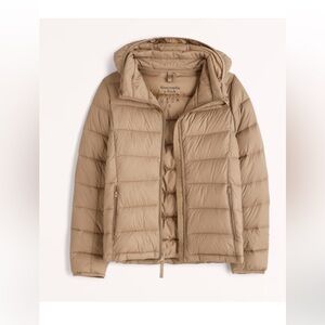 Abercrombie & Fitch Lightweight Packable Puffer